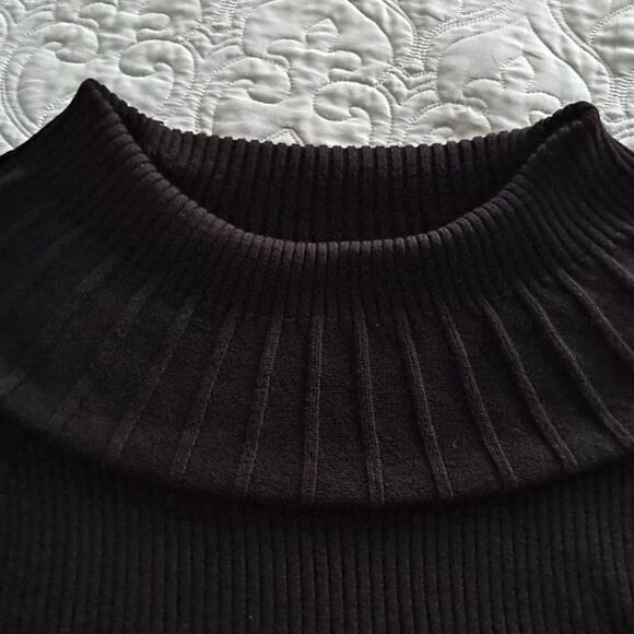 Kenneth Cole Reaction Sweater NWOT - Picture 7 of 11